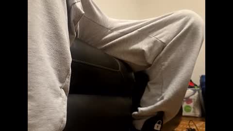 hotrox6942 online show from April 4, 11:13 pm