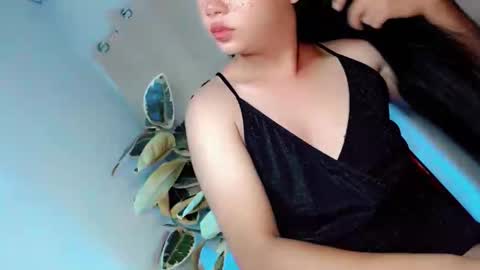 hotsiren101 online show from May 21, 12:20 pm