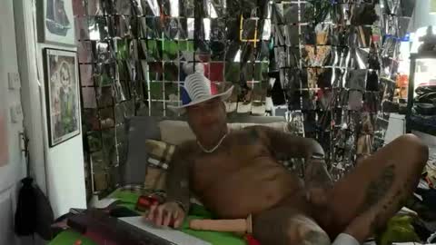 hotstuff775616 online show from May 20, 2:40 am