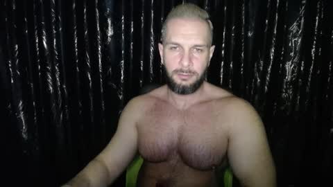 Snapshot of hotterlrg chatting on February 25, 11:11 pm hotterlrg online show from February 25, 11:11 pm