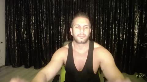 Snapshot of hotterlrg chatting on January 16, 11:27 pm hotterlrg online show from January 16, 11:27 pm