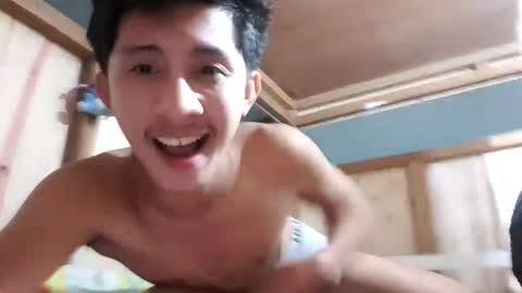 Snapshot of hottie_kylexx chatting on October 26, 10:50 am Asian creamycumxx online show from October 26, 10:50 am