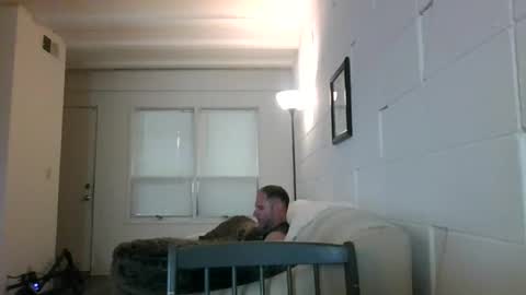 hotwhitedude2026 online show from June 11, 12:32 am
