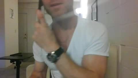 hotwhitedude2026 online show from June 16, 3:09 am