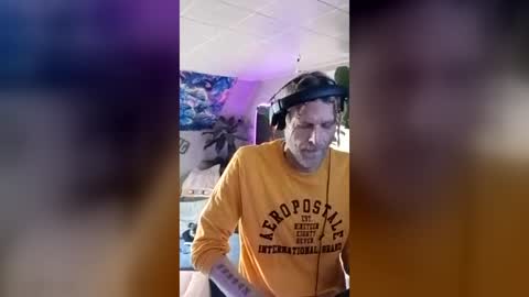 SeanPatrick online show from June 13, 6:50 pm