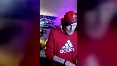 SeanPatrick online show from June 15, 1:19 am