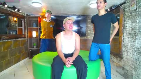 HOWENTS online show from January 12, 1:32 am