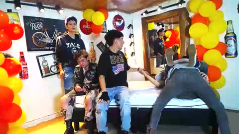 HOWENTS online show from February 4, 2:39 am