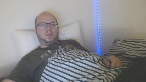 Snapshot of hoyboydkk chatting on October 11, 12:36 am Christian online show from October 11, 12:36 am