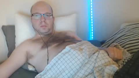 Snapshot of hoyboydkk chatting on October 8, 2:49 am Christian online show from October 8, 2:49 am