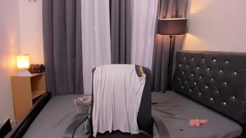 hugecock_pretty714250 online show from November 20, 2:22 am