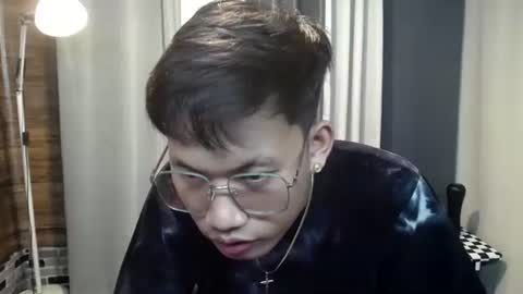 hugecockjames09 online show from October 20, 11:47 am