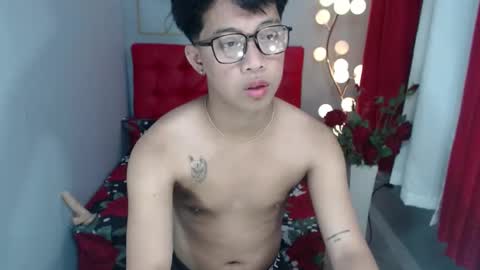 hugecockmiro online show from February 3, 3:53 am