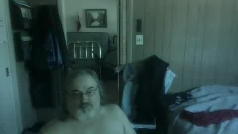 lonely huggy bear online show from June 17, 2:08 pm