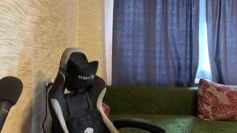 Hugo online show from April 25, 1:52 pm