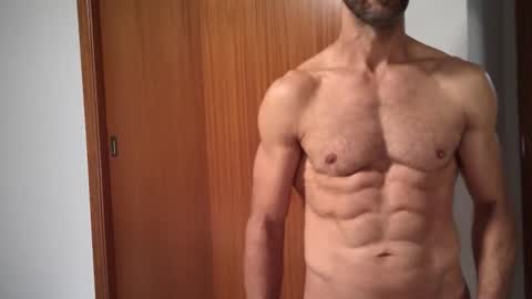 Hugo online show from April 24, 5:15 pm