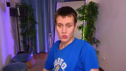 Snapshot of hun1er_steele chatting on October 11, 4:22 pm Hunter steele online show from October 11, 4:22 pm