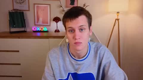 Snapshot of hun1er_steele chatting on October 17, 2:21 pm Hunter steele online show from October 17, 2:21 pm