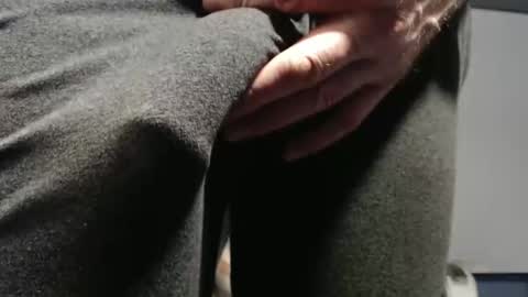 Big uncut cock dripping online show from October 15, 9:11 pm