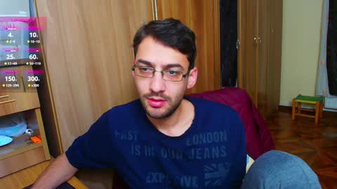Snapshot of hungeddy chatting on January 18, 10:39 pm Eddy online show from January 18, 10:39 pm