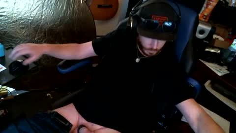 HungGinger4U online show from January 4, 10:13 pm