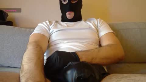 hungking10xl online show from November 17, 9:23 am