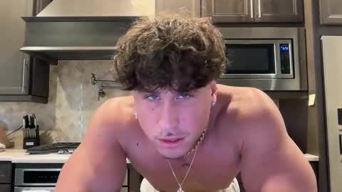 Snapshot of hungkingg22 chatting on October 5, 3:49 pm hungkingg22 online show from October 5, 3:49 pm