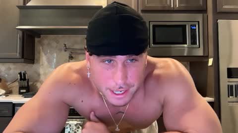 Snapshot of hungkingg22 chatting on October 7, 5:06 pm hungkingg22 online show from October 7, 5:06 pm