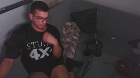 LittleDevilXo1999 online show from December 18, 6:48 pm