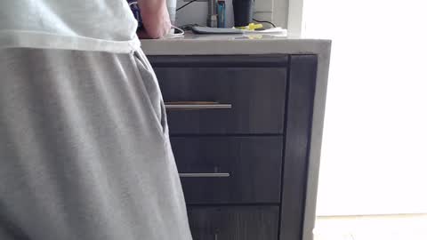 hungsilverfox69 online show from January 18, 7:37 pm