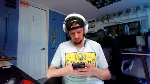 hungtxcock92 online show from March 17, 4:26 am