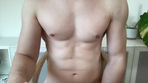 Snapshot of hungwank95 chatting on March 8, 9:46 am hungwank95 online show from March 8, 9:46 am
