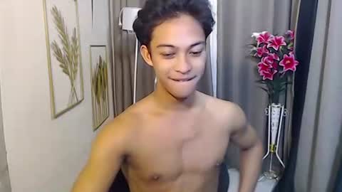 hunk_edward online show from May 27, 6:54 am