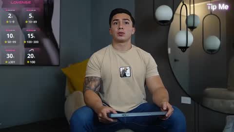 Snapshot of hunk_ryan chatting on March 2, 6:35 pm hunk_ryan online show from March 2, 6:35 pm