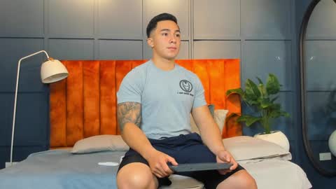 Snapshot of hunk_ryan chatting on February 7, 12:50 pm hunk_ryan online show from February 7, 12:50 pm