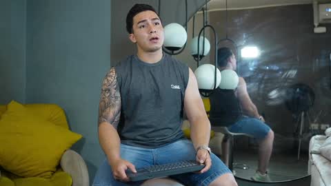 Snapshot of hunk_ryan chatting on January 26, 8:34 pm hunk_ryan online show from January 26, 8:34 pm