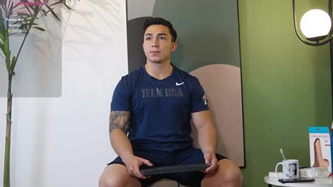 Snapshot of hunk_ryan chatting on February 17, 12:59 pm hunk_ryan online show from February 17, 12:59 pm