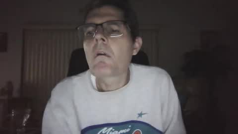 hunkmasclefad458 online show from May 14, 2:53 am