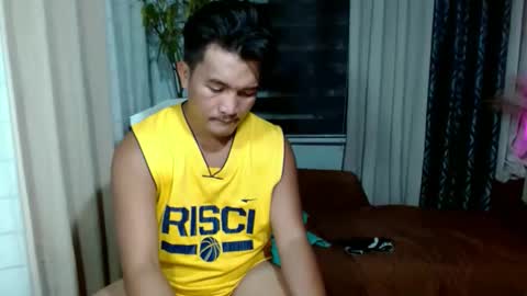 Snapshot of hunkylloyd chatting on October 17, 5:44 am hunkylloyd online show from October 17, 5:44 am