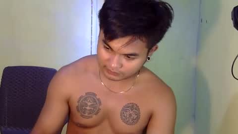 Snapshot of hunkyzeus chatting on October 28, 8:55 pm hunkyzeus online show from October 28, 8:55 pm