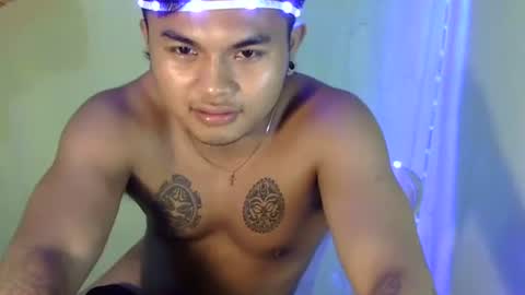 Snapshot of hunkyzeus chatting on October 21, 7:06 pm hunkyzeus online show from October 21, 7:06 pm