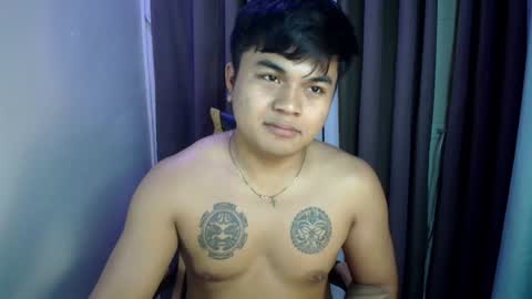 hunkyzeus online show from June 17, 9:16 pm