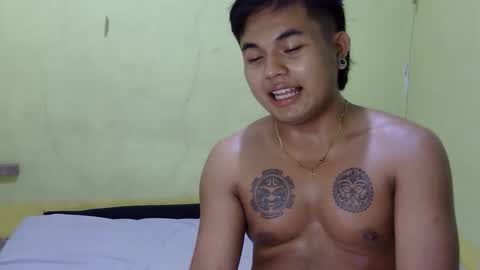 Snapshot of hunkyzeus chatting on October 16, 12:35 pm hunkyzeus online show from October 16, 12:35 pm