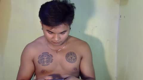 Snapshot of hunkyzeus chatting on October 23, 4:32 pm hunkyzeus online show from October 23, 4:32 pm