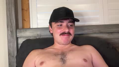 Hunter online show from November 3, 11:39 pm