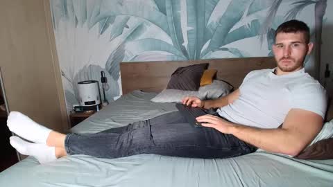 Hunter Bridges online show from December 5, 2:35 pm