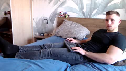 Snapshot of hunterbridges chatting on January 24, 1:36 pm Hunter Bridges online show from January 24, 1:36 pm