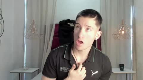 hunterheat_ online show from November 27, 12:20 pm