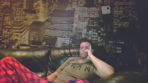 Snapshot of hurley7890 chatting on February 8, 2:47 am hurley7890 online show from February 8, 2:47 am