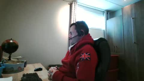 Snapshot of hurley7890 chatting on February 24, 6:47 pm hurley7890 online show from February 24, 6:47 pm